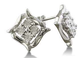 .04ct Diamond Earrings